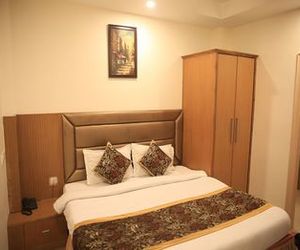 OYO 4300 Hotel The Royal Placid Jammu India