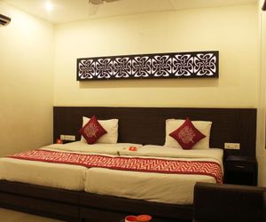 OYO Premium Agra Cantt IDGAH Road Agra India