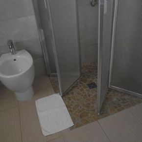 NearBy Hotel