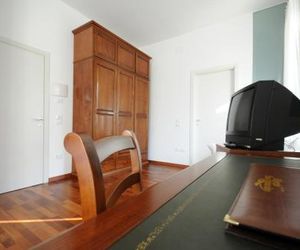 Guest House Domus Urbino Urbino Italy