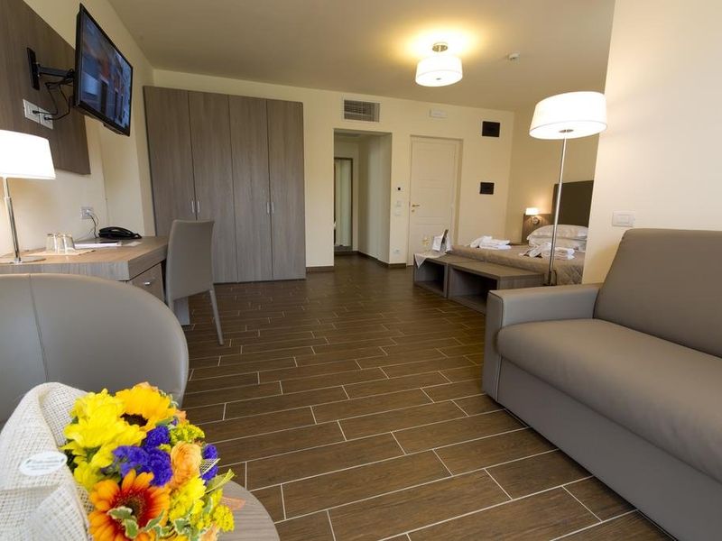 Hotel Photo 5