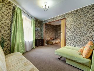 Longo Apartment площадь Восстания