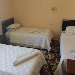 NearBy Hotel