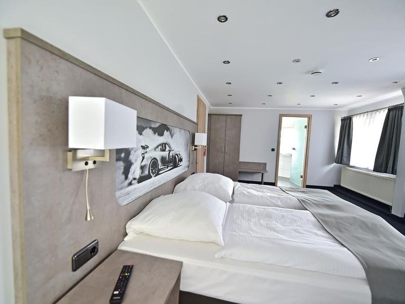 Hotel Photo 1