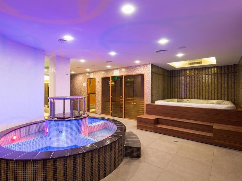 Hotel Photo 6