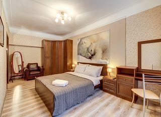 Литейный 10, трехкомнатная квартира