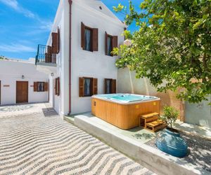 Luxury Villa Eftihia Lindos Lindos Greece