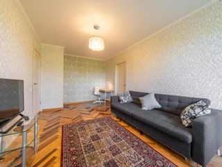 Light comfortable apartment with 2 bedrooms
