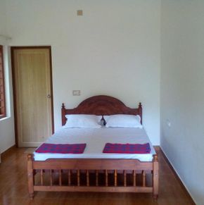 NearBy Hotel