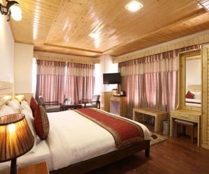 Hotel Charu Palace Leh India