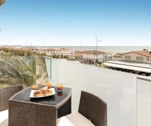 Apartment Lido di Camaiore (LU) with Sea View I Lido Di Camaiore Italy