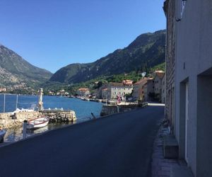 Seven Hills Duplex Eco-Cottage Kotor Montenegro