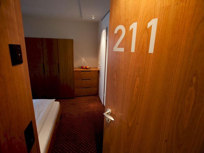 Hotel Photo 6