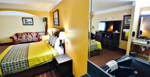 Photo of Scottish Inn and Suites Alvin