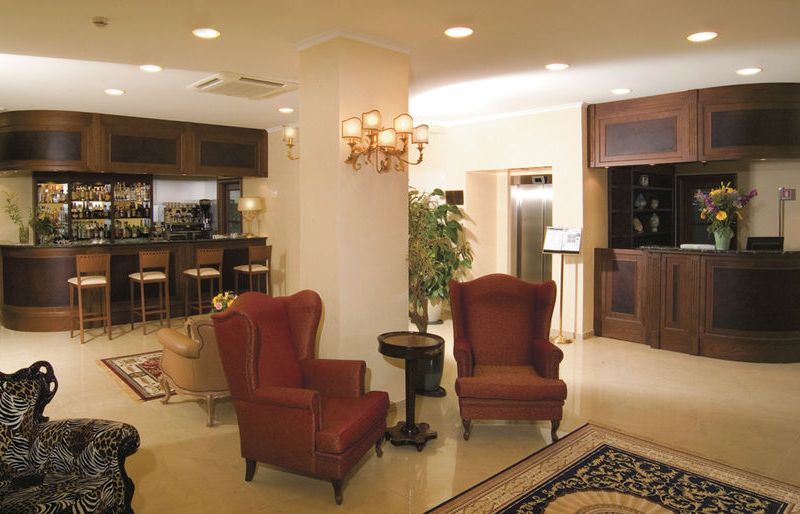 Hotel Photo 12