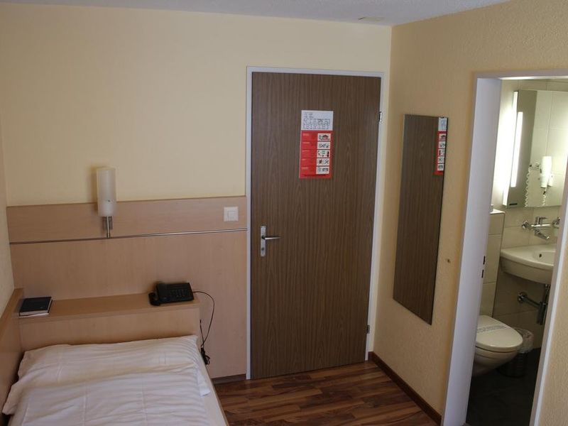 Hotel Photo 9