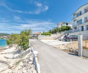 Apartments Na obali mora Razanj Croatia