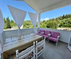 Apartment Venera Blace Croatia