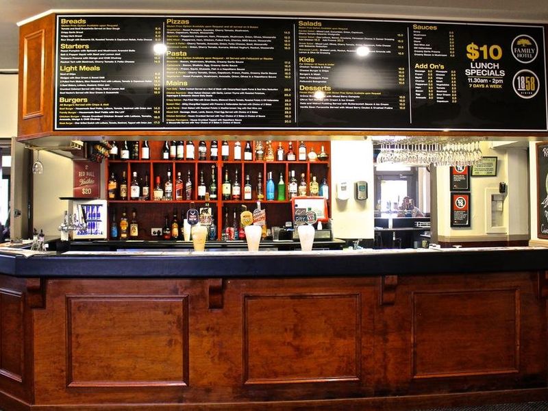Hotel Photo 9