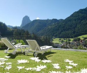 Villa Quenz Family Suites Ortisei Italy