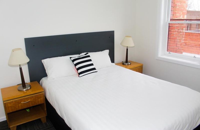 CROWN CENTRAL BUSINESS DISTRICT MOTEL – NO UNDER 18s