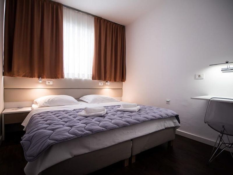 Hotel Photo 1