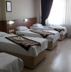 NearBy Hotel