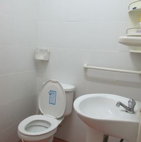 NearBy Hotel