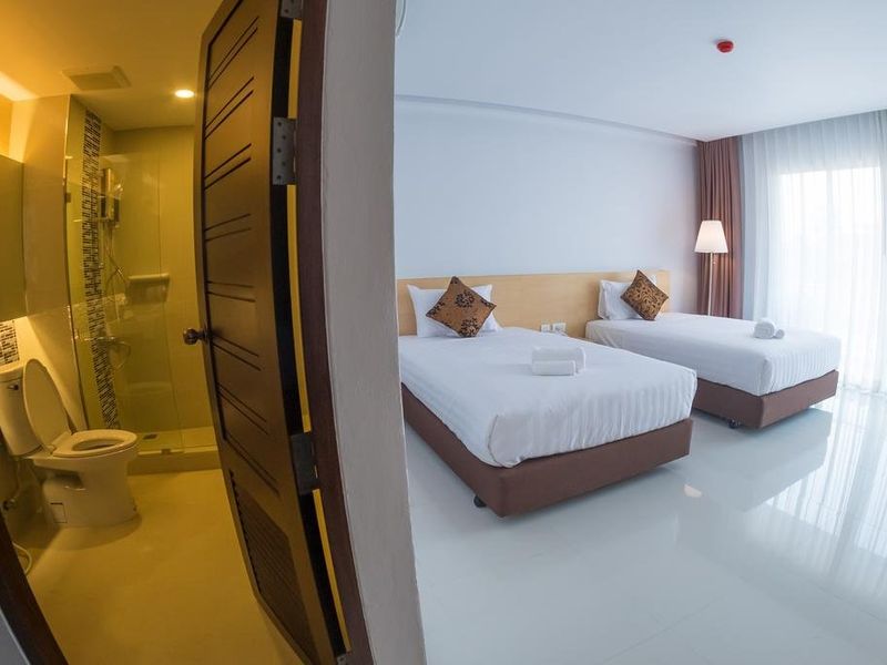 Hotel Photo 6