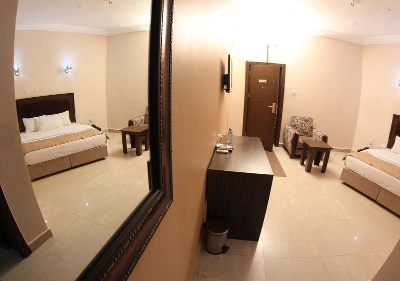 Hotel Photo 12
