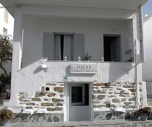 lucas rooms Tinos Town Greece