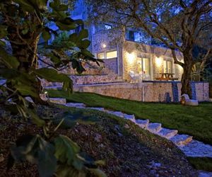 Mavres Luxury Studio Paramonas Greece