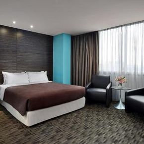 NearBy Hotel