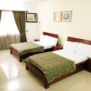NearBy Hotel
