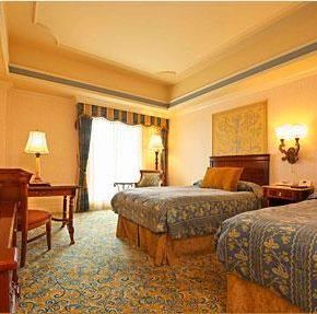 NearBy Hotel