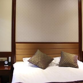 NearBy Hotel