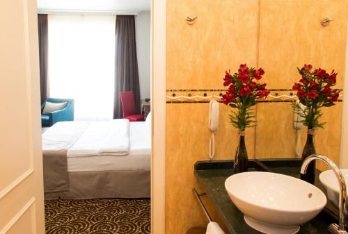 Hotel Photo 9