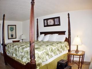 Hotel pic At Home Inn - Fort Pierce
