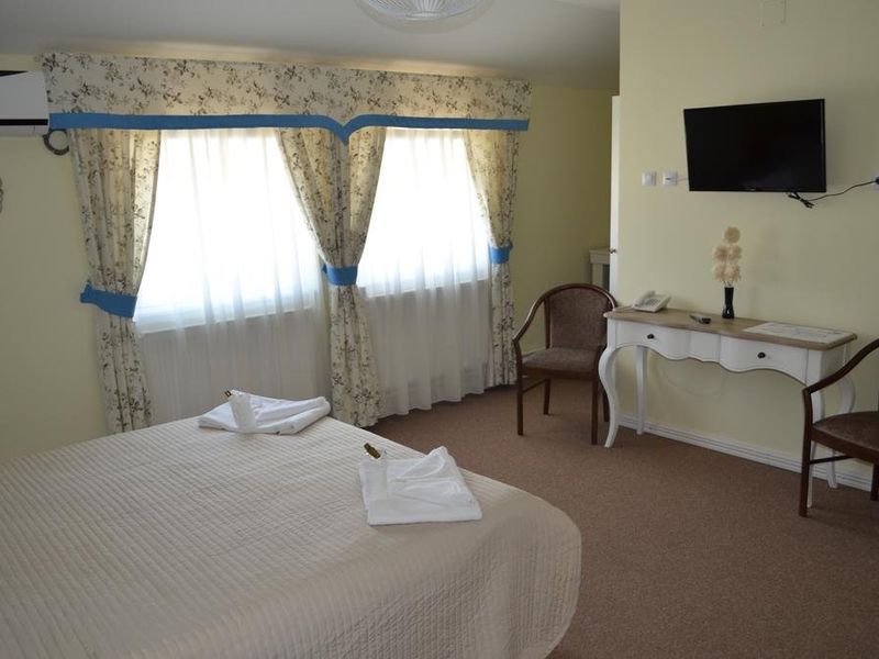 Hotel Photo 1