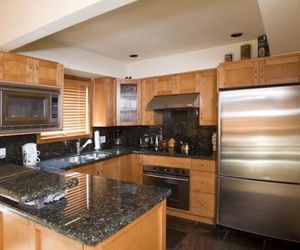 Aloha Whistler Accommodations - Upper Village & Benchlands Whistler Canada