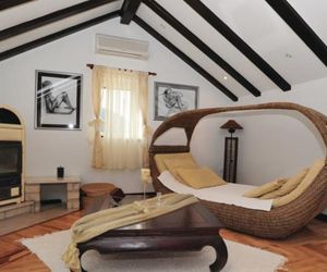 Holiday home Naklice II Omis Croatia