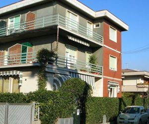 Holiday Villas Marina di Massa Italy
