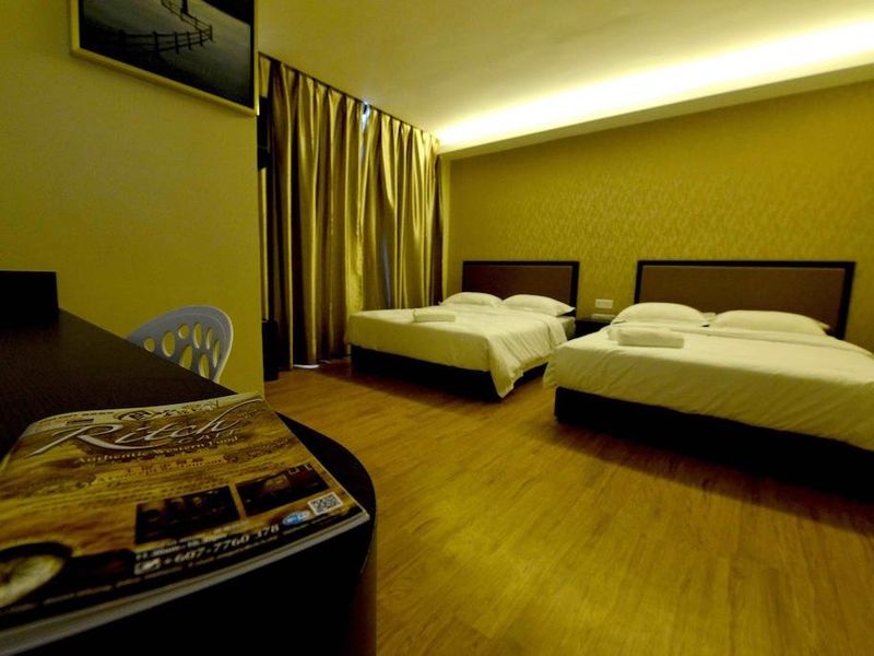 Hotel Photo 10