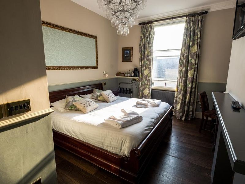 Hotel Photo 1