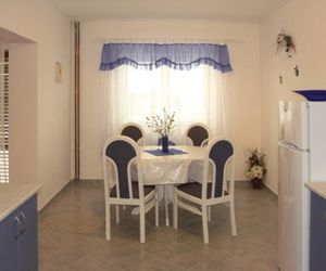 Apartment Palit V Croatia Mundanija Croatia