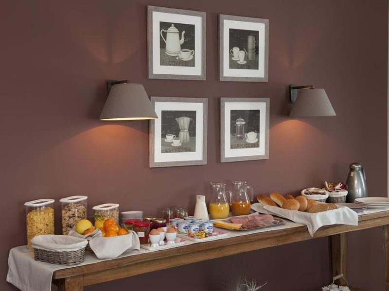 Hotel Photo 8