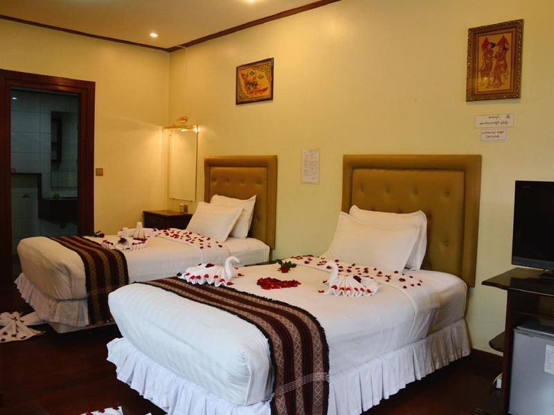Hotel Photo 8