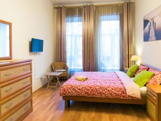 3-bedroom apartment on Nevsky!