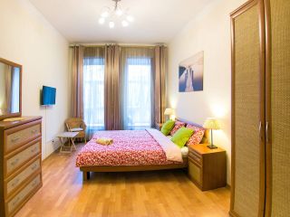 3-bedroom apartment on Nevsky!