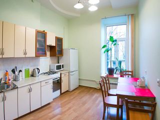 3-bedroom apartment on Nevsky!